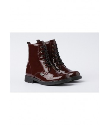Patent boot red
