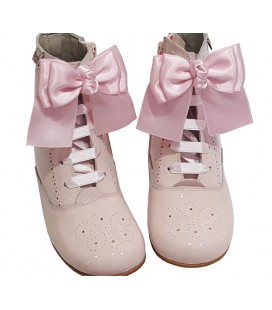 4253 Patent boot pink with bows