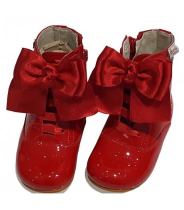 4253 Patent boot red with bows