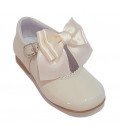 Mary Jane patent leather 4199 cream with Chantelle bow