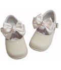 457 Girls shoes with bow beig.