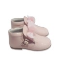 Patent Baby boots with pom pom 5161